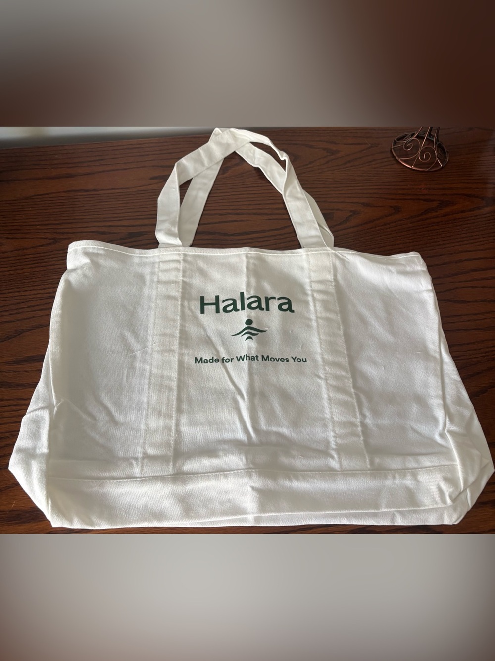 HALARA White Tote with Green Logo